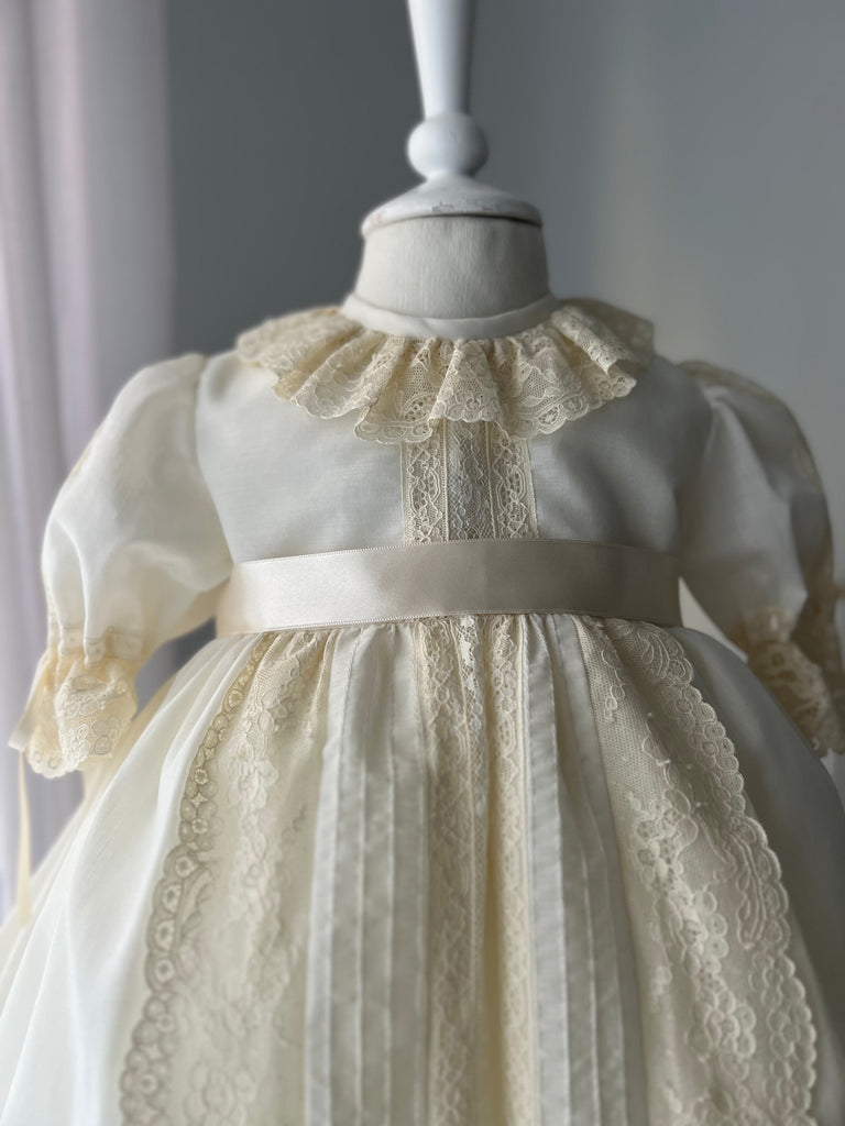 Elva Luxury gown • Faldón Luxury Elva